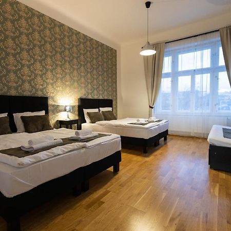 Old Town Spirit Aparthotel Prag Exteriör bild